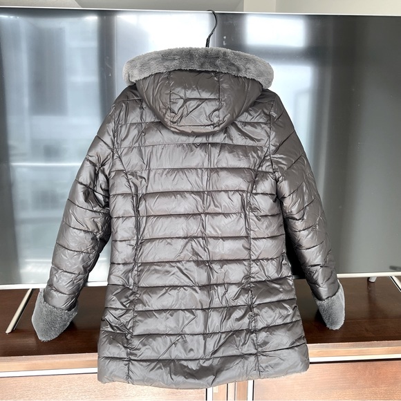 Winter Puffer In Black - Picture 2 of 2